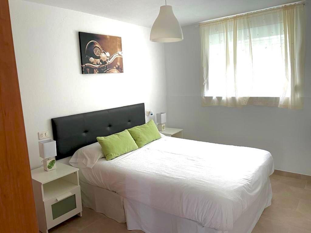 צה Apartamento Playa De Estorde מראה חיצוני תמונה